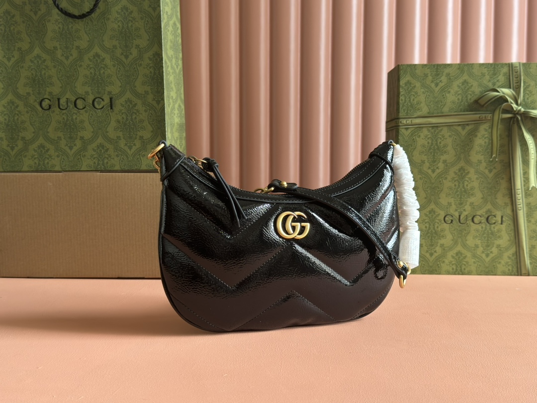 Gucci Hobo Bags